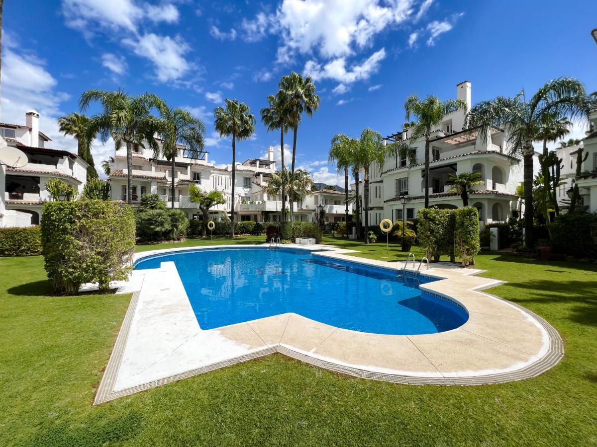 3 bed Apartment Los Naranjos de Marbella Exterior foto